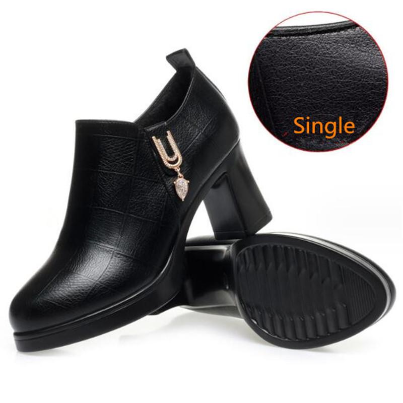 Модные черные туфли-лодочки на высоком каблуке с мехом 2024 женские осенне-зимние туфли на толстой платформе для офиса, для модели, для мамы