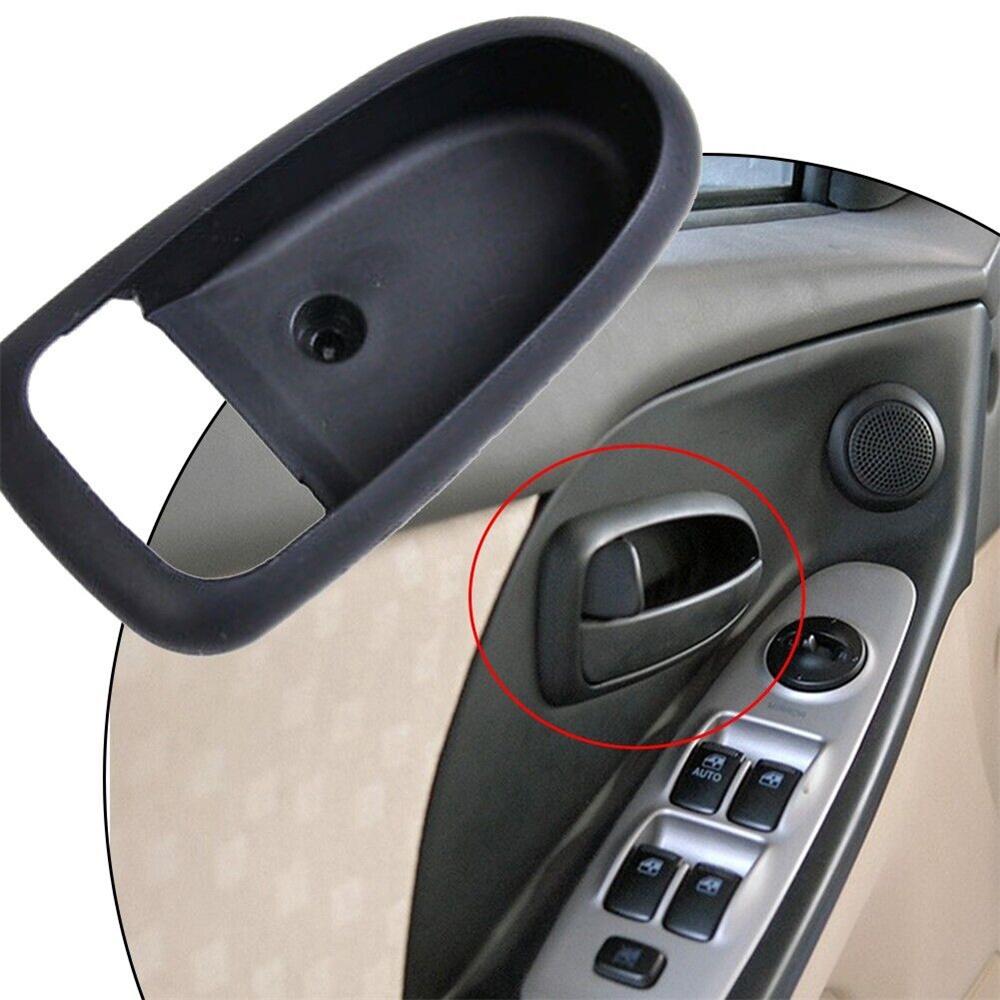 Накладка на внутреннюю ручку двери слева для Hyundai Elantra 01-06