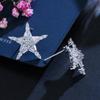 Качественные серьги-гвоздики со сверкающим кубическим цирконием в форме звезды серебряного цвета