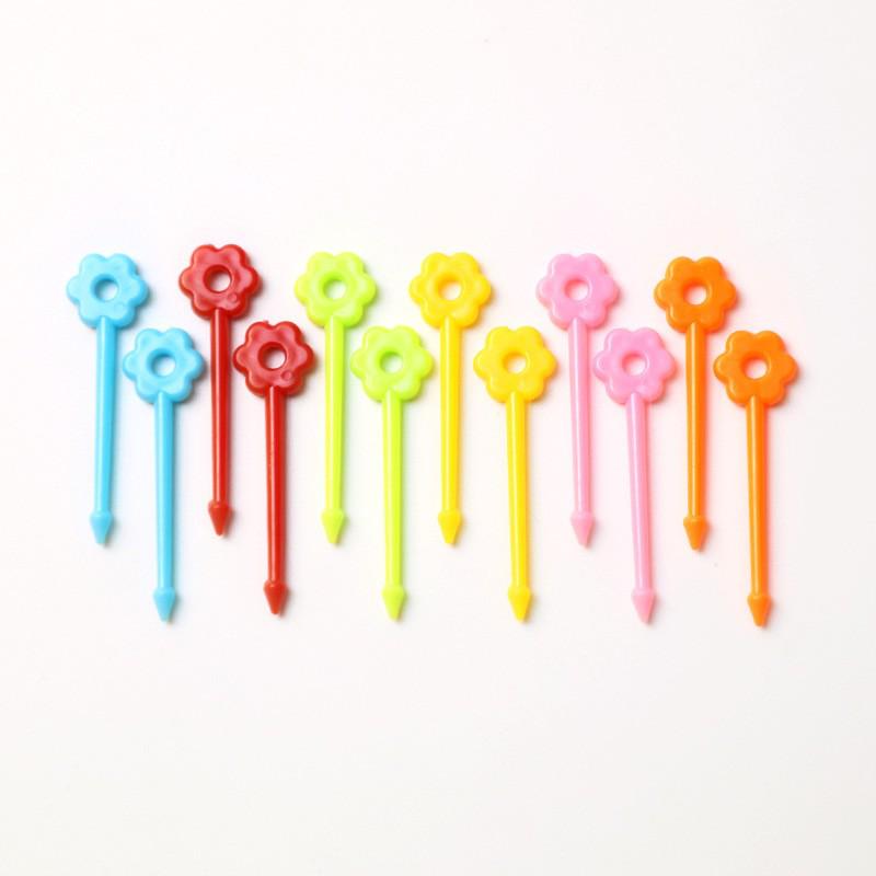 Creative Cartoon Animal Fruit Forks for Kids – Cute, Plastic Bento Picks for Household & Kitchen Use