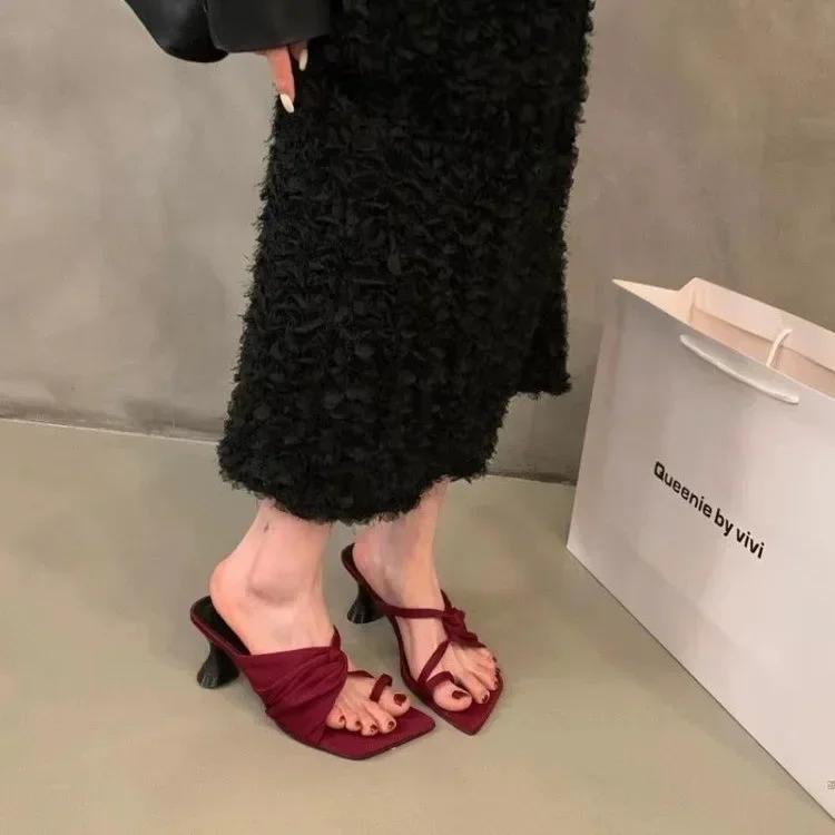 Дизайнерские летние женские тапочки, модные шлепанцы с застежкой-молнией, женские туфли для улицы, сандалии на высоком каблуке, размеры 35-40