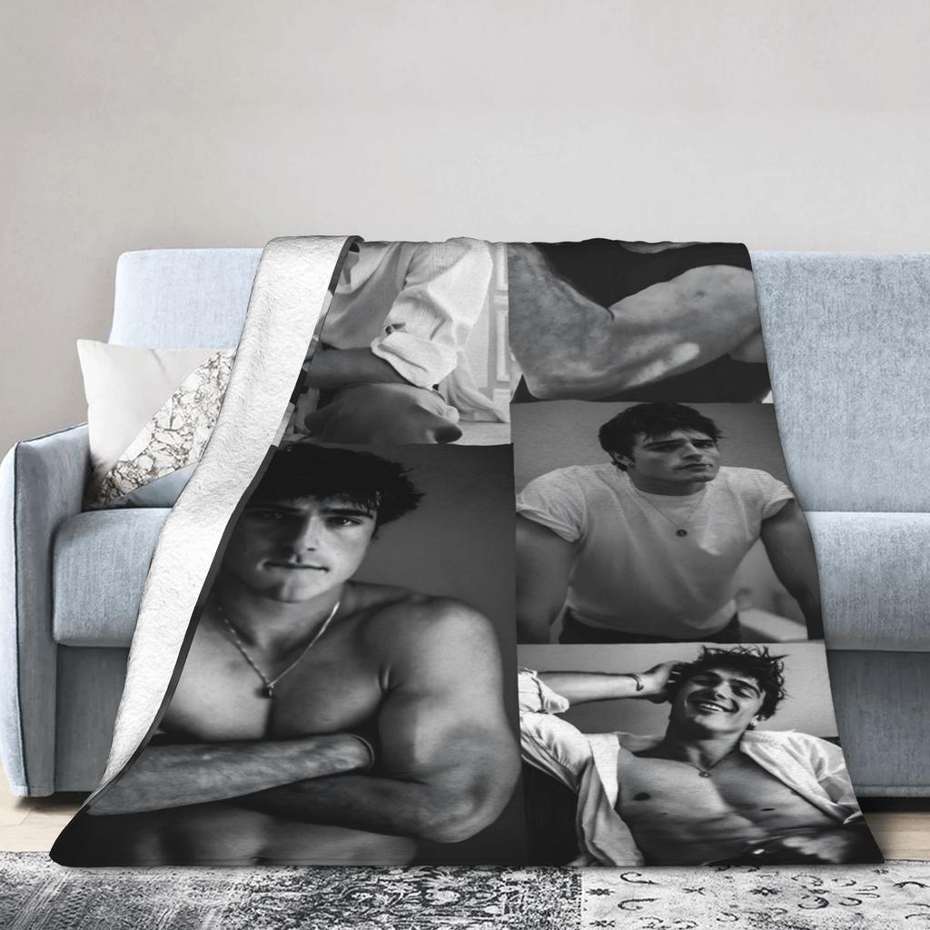 Jacob Elordi Actor Photo Collage Soft Warm Blankets Office Plush Throw Blanket Home Decor Flannel Bedspread Sofa Bed Cover
