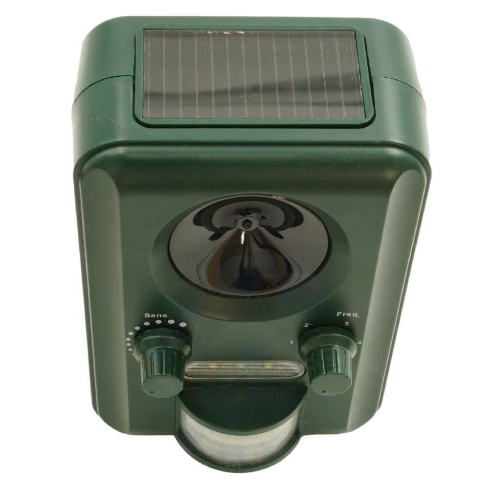 Intelim Japan Ultrasonic Waves and Flashlights Keep Wild Animals At Compatible with Solar Charging [Animal Barrier®] (cats, Dogs, Mice, Foxes, Birds,
