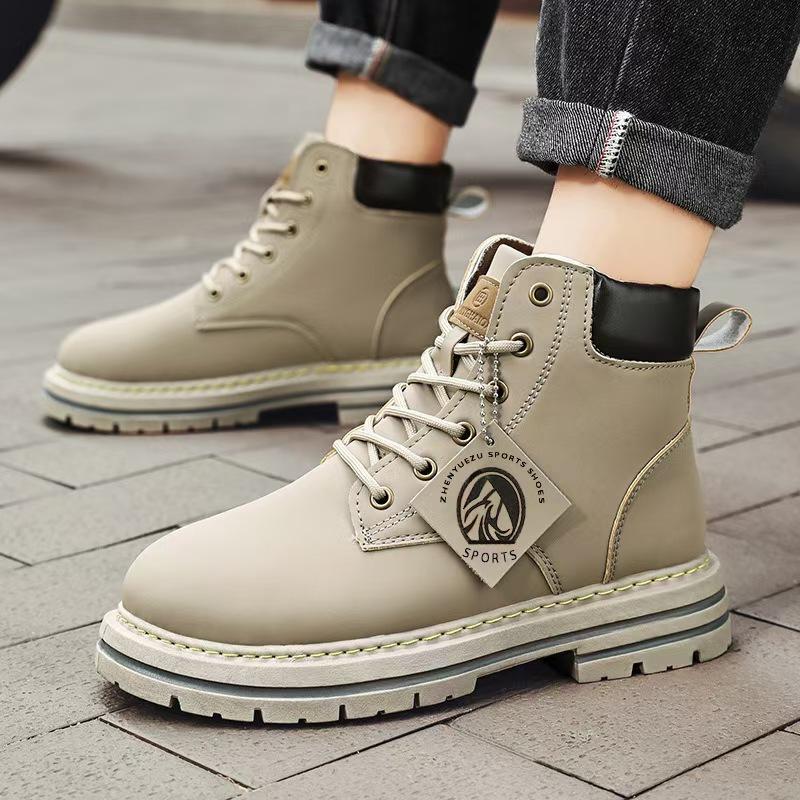 Модные мужские ботинки Новые высокие ботинки Весна Осень Уличная мода Мотоциклетные ботильоны для мужчин Водонепроницаемые кожаные рабочие ботинки Ботинки