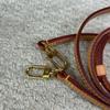 [Б/У] Маленькая Шляпная Коробка Monogram Canvas Кожаная Сумка на Плечо Средняя - Очень Хорошее Состояние #1PWMWUP
