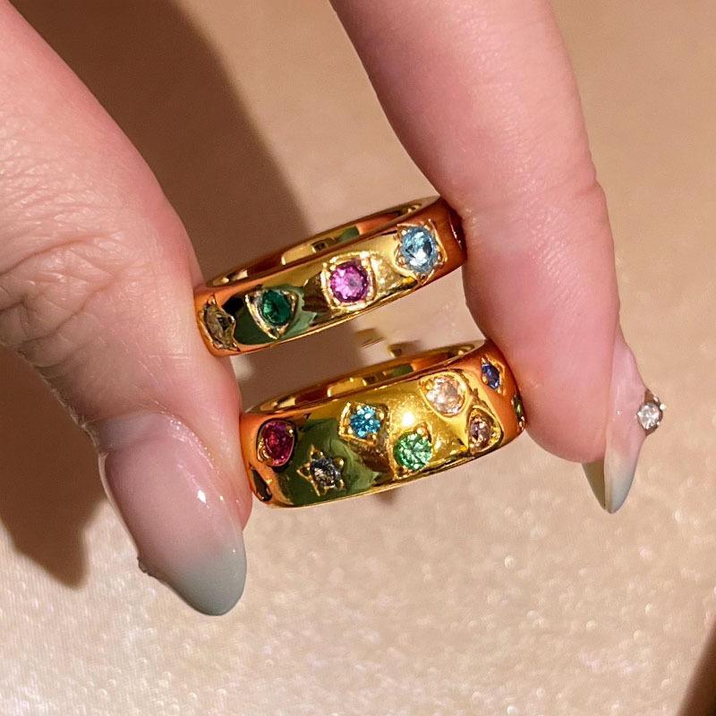 Высококлассные глянцевые инкрустированные цветными бриллиантами кольца для женщин, уникальный дизайн, штабелируемое сверкающее модное кольцо, ювелирные изделия для вечеринок в стиле легкой роскоши