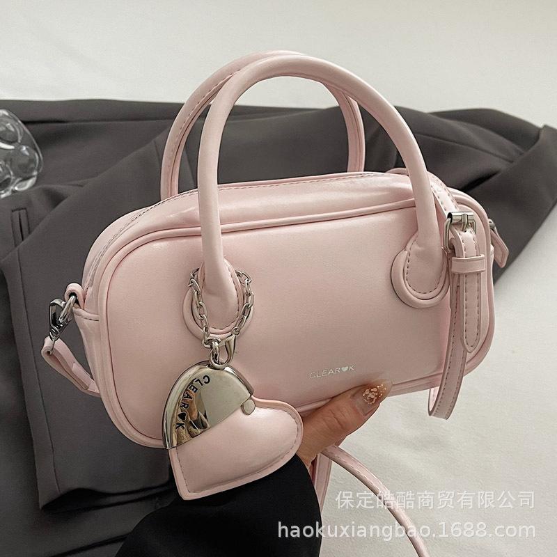 Premium texture simple casual commuter handbag women's 2025 spring new trend versatile messenger pillow bag