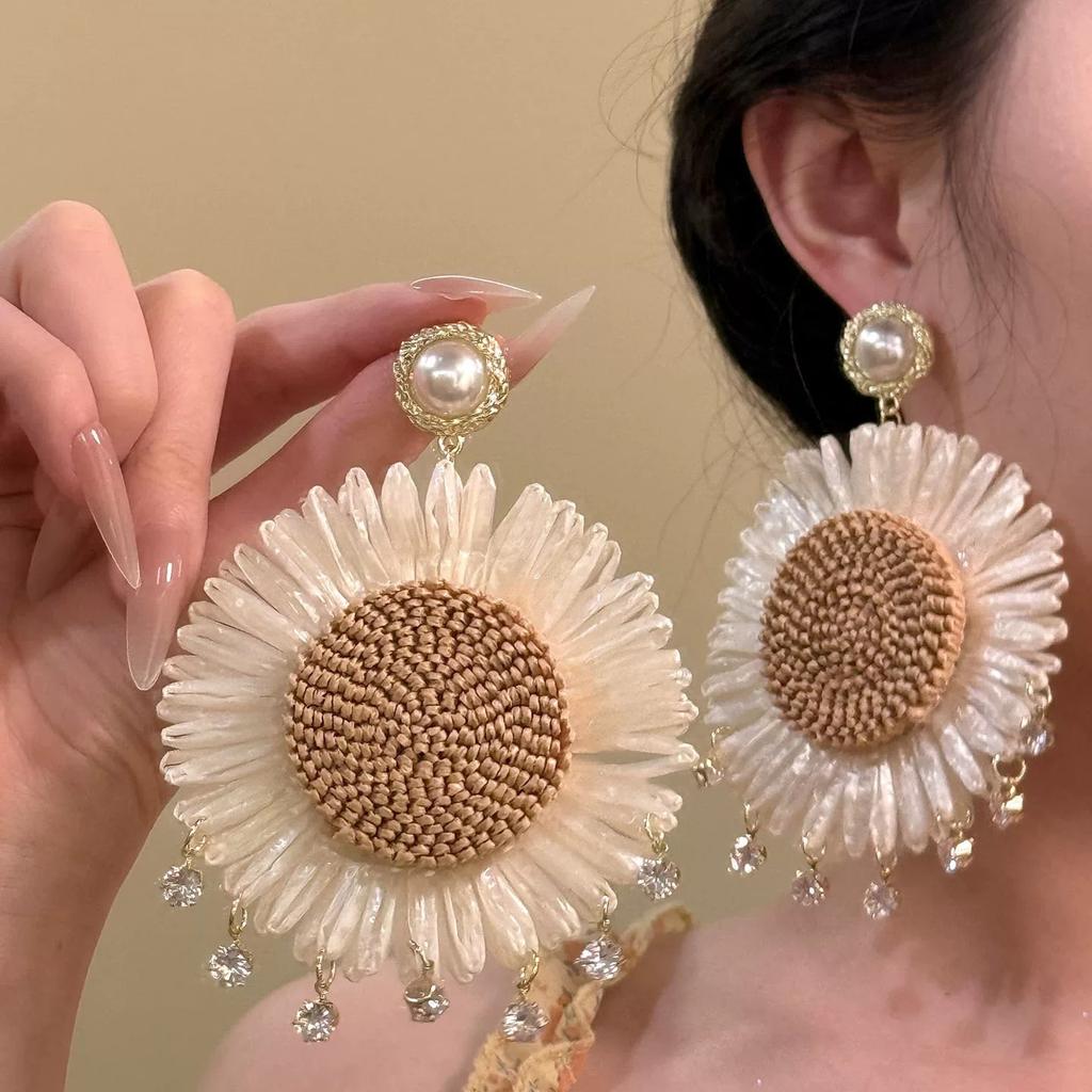 Silver Needle with Diamonds Flower Stripes Pearl Stud Earrings Medieval Vintage Retro Earrings Light Luxury Niche Earrings