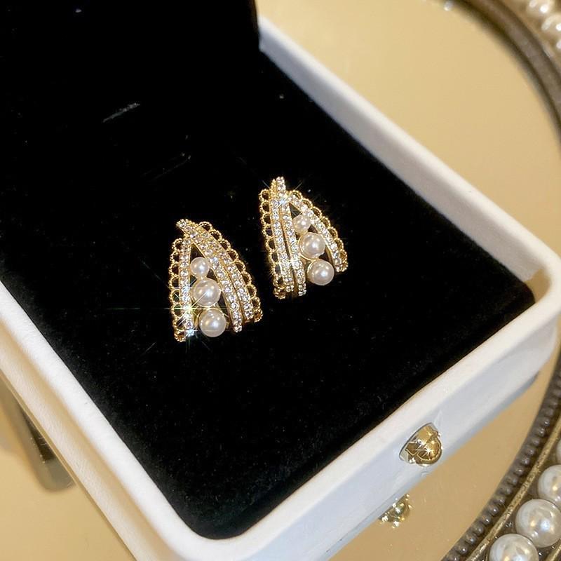 Pearl Tassel Earrings with Silver Needle & Floral Design – Medieval Vintage Style for Women