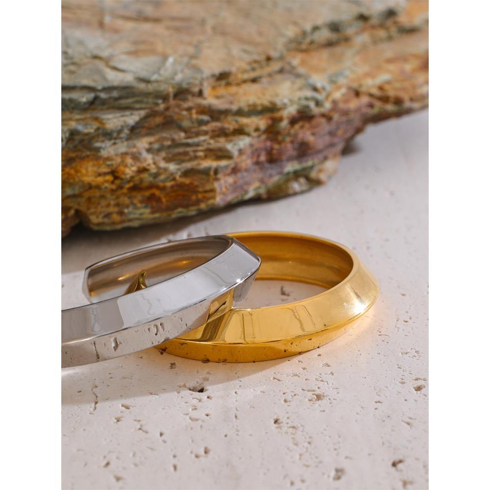 Eetit Браслет-манжета из нержавеющей стали с PVD-покрытием, гладкой полировкой, водонепроницаемый, модный, с шармом, высококачественный браслет для женщин