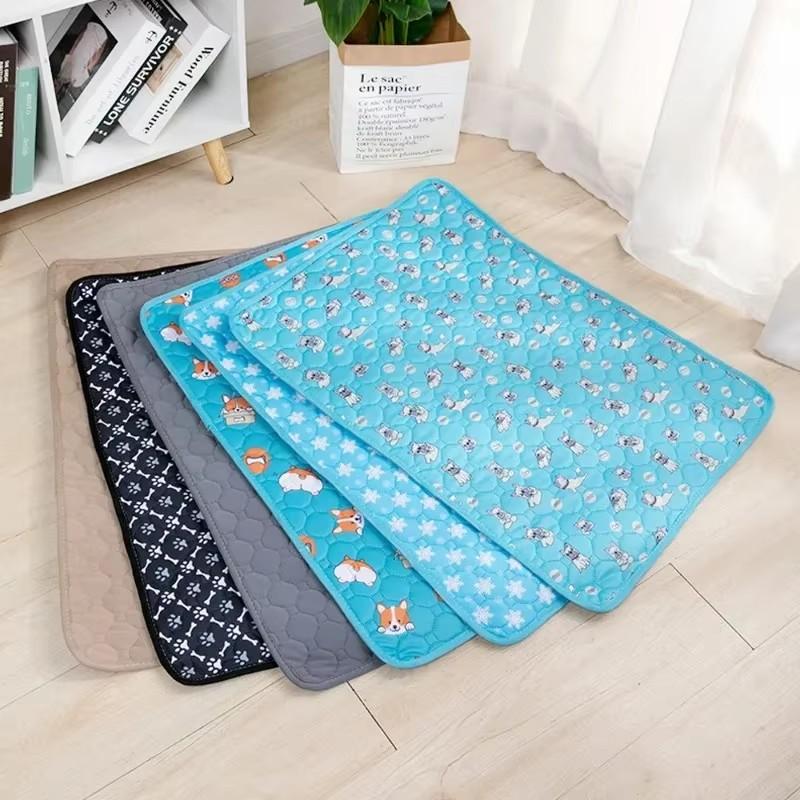 Reusable Dog Pee Pad Blanket Absorbent Diaper Washable Puppy Training Pad Pet Bed Urine Mat for Pet Car Seat Cover Pet Supplies