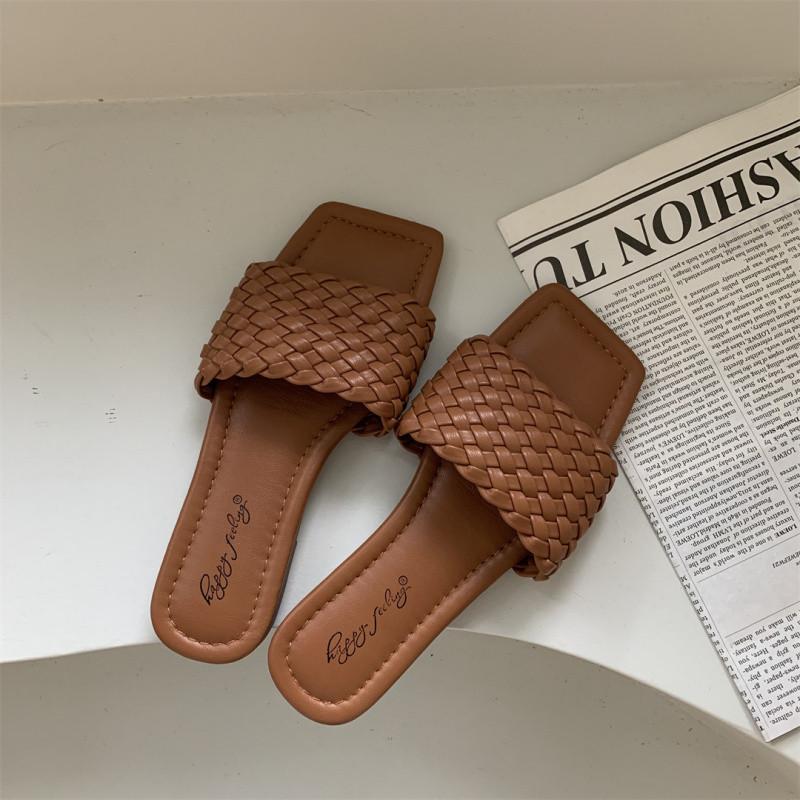Нишевый дизайн крутые тапочки детские носят новый темперамент плоская подошва плетеные пляжные тапочки летом