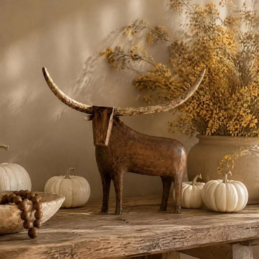 Western Style Sheep Cow Figurine Vintage Style Resin Bull Tabletop Statue Living Room