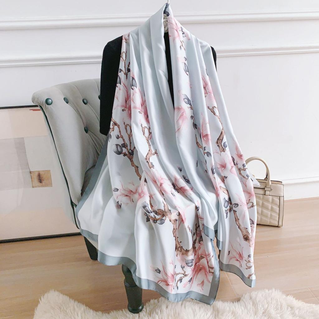 Весна и лето, путешествия, отдых, солнцезащитное пляжное полотенце, шаль, модный темпераментный женский длинный шелковый шарф на улице