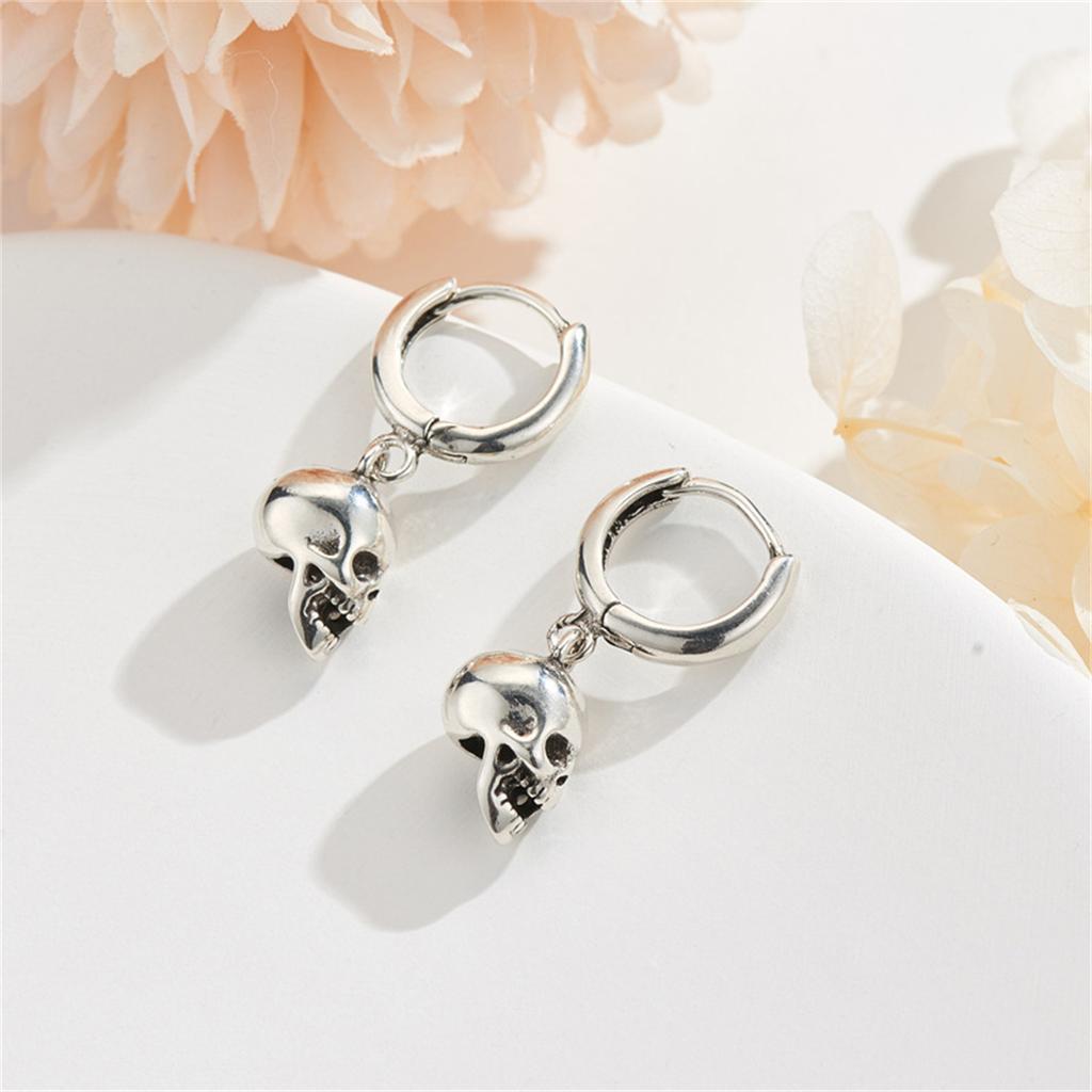 1Pair Vintage Skull Earrings Gothic Ghost Head Unisex Dangle Earrings Punk Rock Fashionable Halloween Jewelry Gift For Women Men