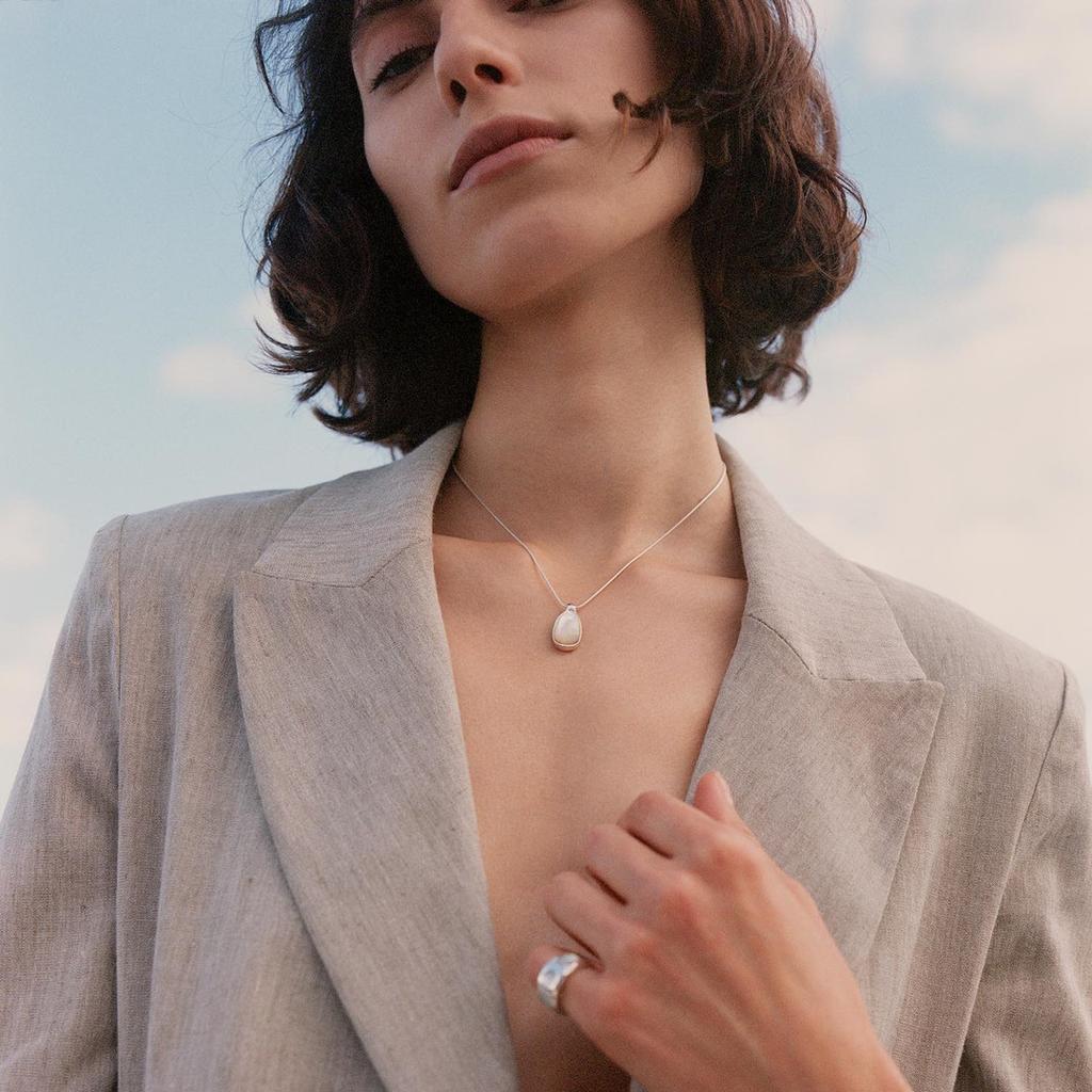 Premium Metal Copper-Plated Platinum Fashion Simple Lapis Lazuli White Shell Pendant Sweater Chain Temperament Versatile Necklace