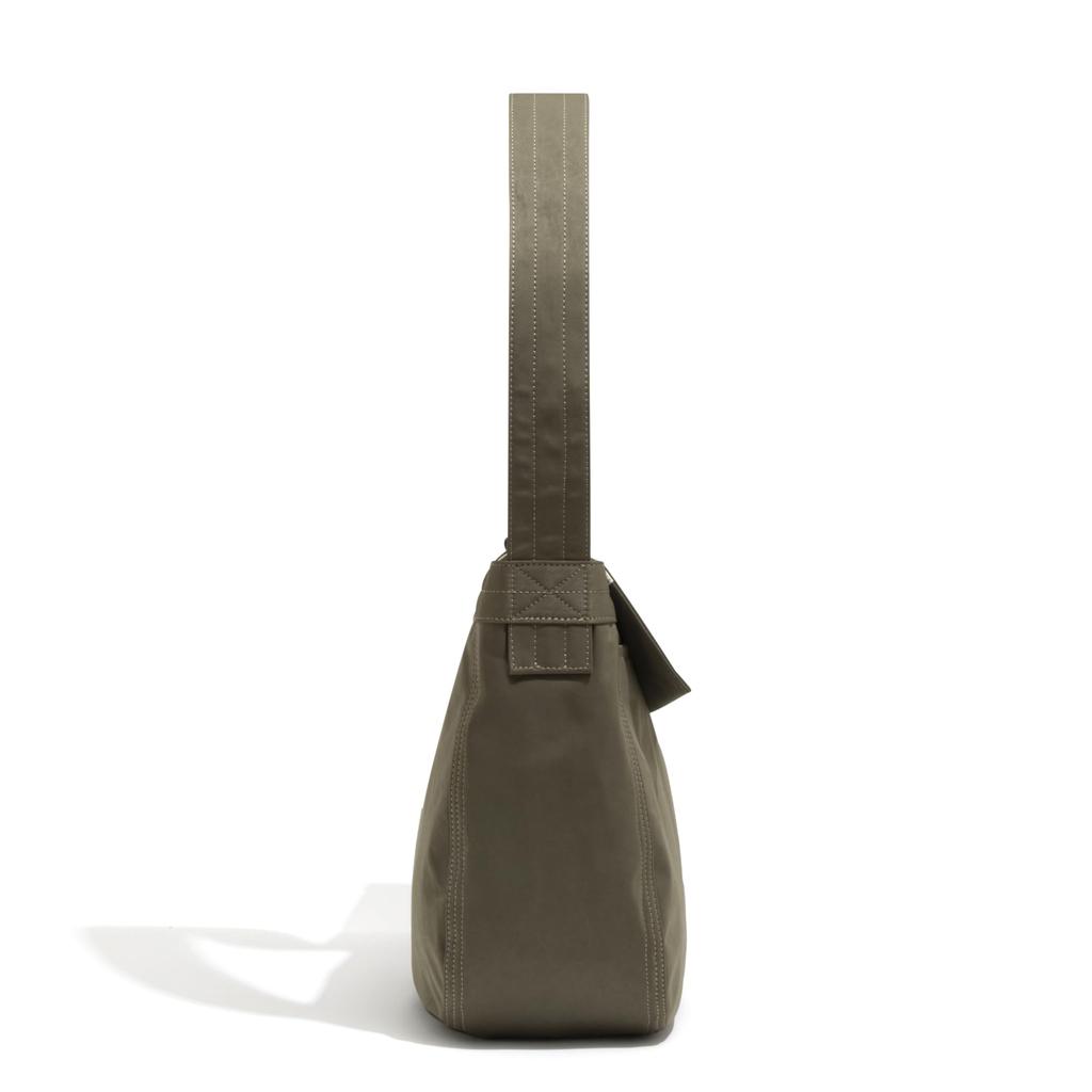 Untrac Newspaper Shoulder Bag 14L No.60402