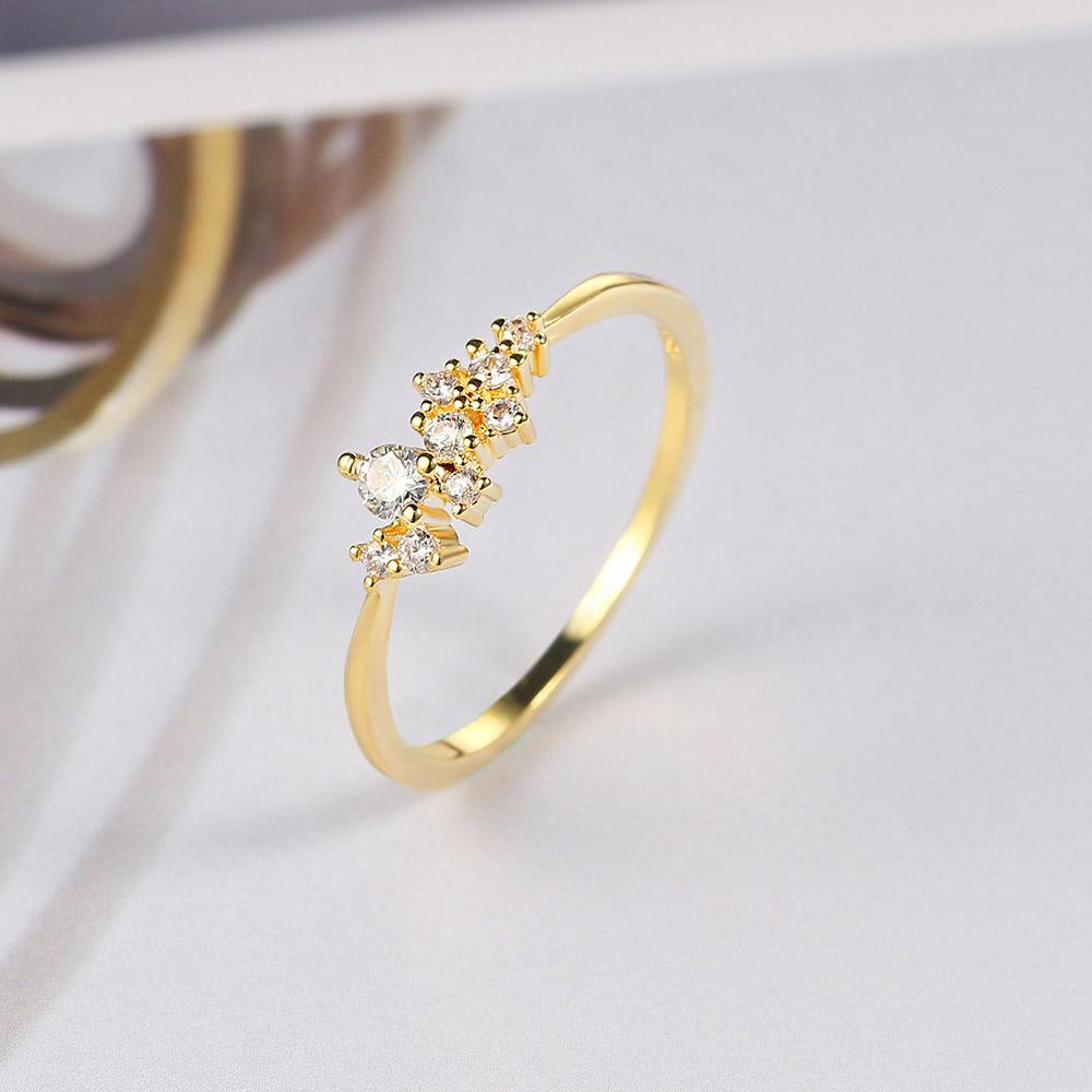 Trendy Elegant Dainty Rings For Women Romantic Women's Shiny Zircon Gold Color Thin Finger Ring Accessories Jewelry KCR088