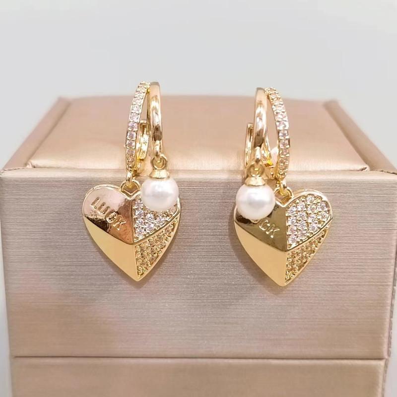 Корейские трендовые серьги-капли с цирконом в форме сердца для женщин, модные серьги с искусственным жемчугом, ювелирные изделия, свадебные аксессуары