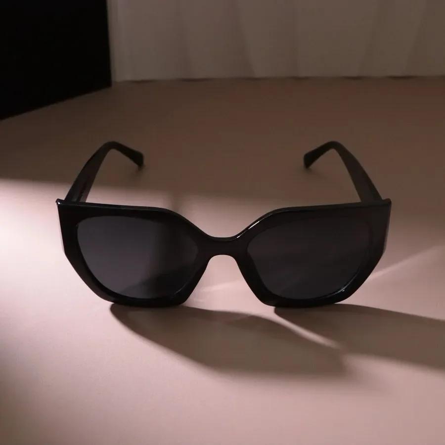 Retro Square Sunglasses Women Men Vintage Sun Glasses Female Male Fashion Black Ladies