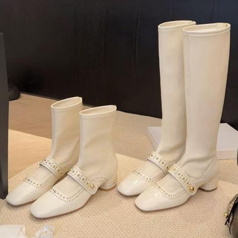 Модные женские ботильоны с металлическими заклепками, удобные ботинки из мягкой кожи, современные высокие сапоги, элегантный круглый носок, низкий массивный каблук, ботинки для верховой езды