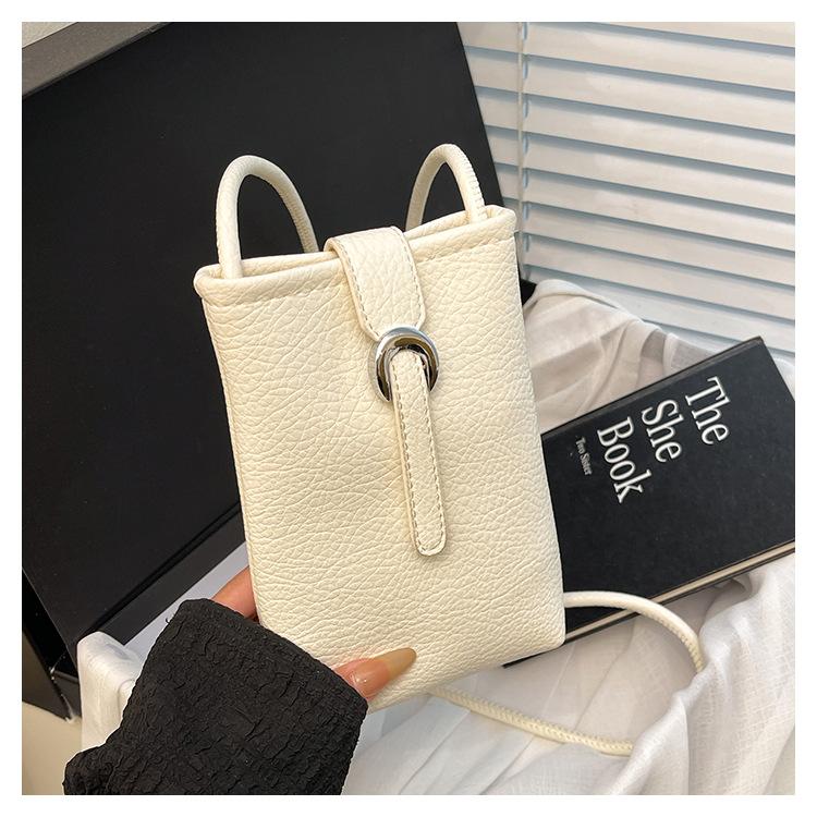 Новая популярная женская сумка через плечо Высококачественные сумки из искусственной кожи Большой вместимости Сумки кроссбоди для женщин Кошелек для телефона с клапаном