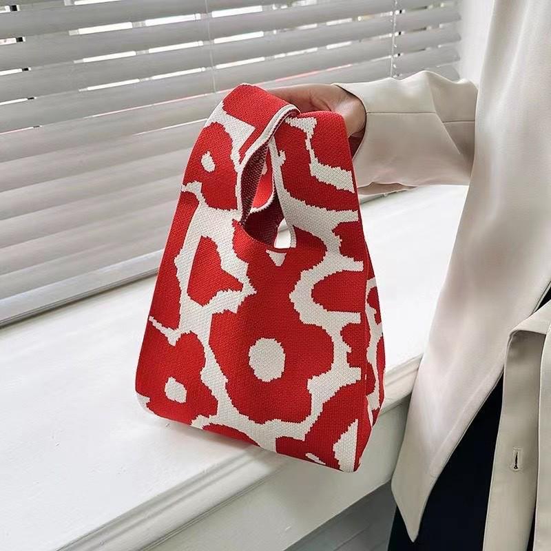 Женская толстая вязаная плетеная сумка-тоут - Подарочная и сувенирная сумочка