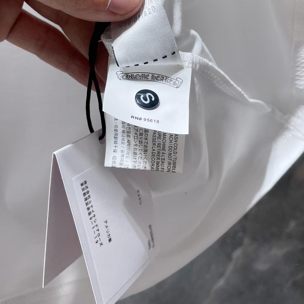 8551 CHROME HEARTS 2025 Летняя новая высококачественная хлопковая свободная футболка с круглым вырезом большого размера для мужчин и женщин, парная футболка