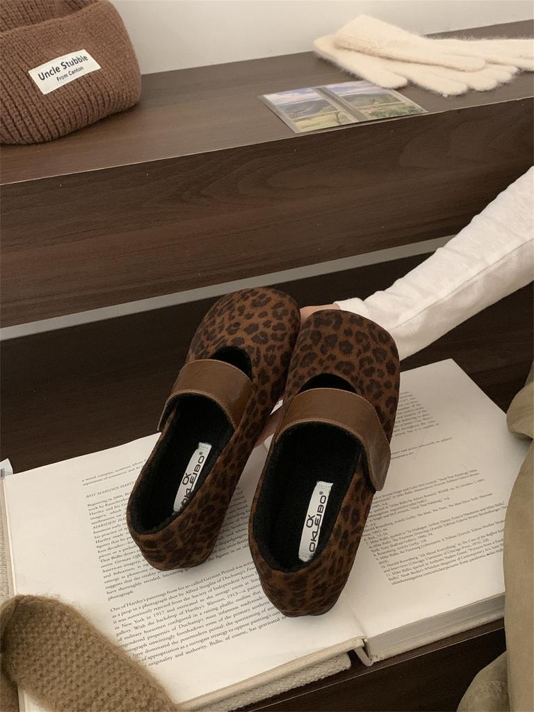 Huge Good-looking Flat-soled Shallow-mouth Single Shoes for Women's 2025 New Autumn Woolen Gray Birkenstocks Mary Jane Evening Shoes