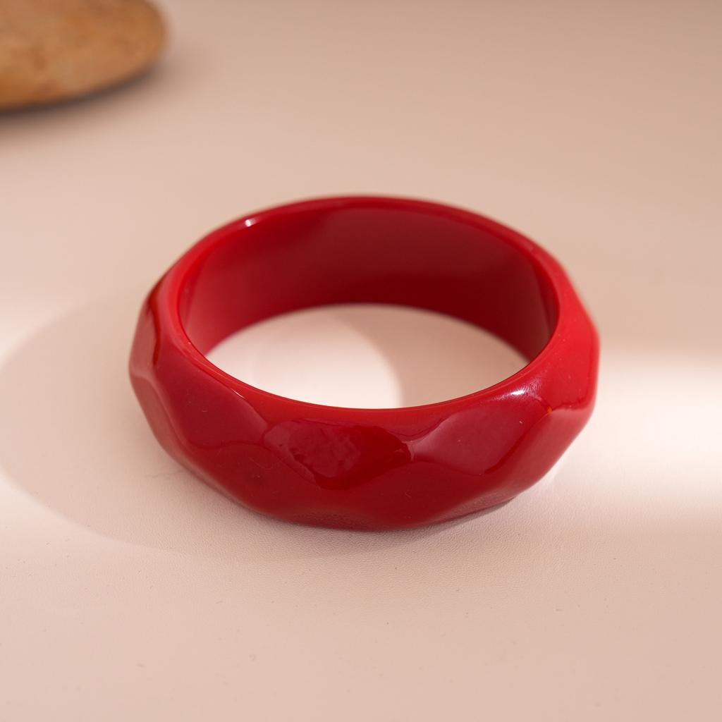 KMVEXO Exaggeration Red Resin Bangles for Women Geometric Irregular Chunky Wide Smudging Bracelet Punk Jewelry Accessories