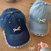 Корейская версия нишевой кружевной бейсболки для женщин с открытым лицом, маленькая милая и симпатичная трехмерная жемчужная бантовая ретро-джинсовая шляпа, лето