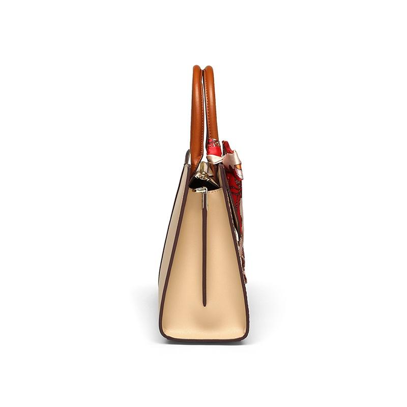 Women's Bag 2025 New Model Large Capacity Handbag for Mothers, Casual Shoulder Bag, Light Luxury Crossbody Bag with a High-End Feel