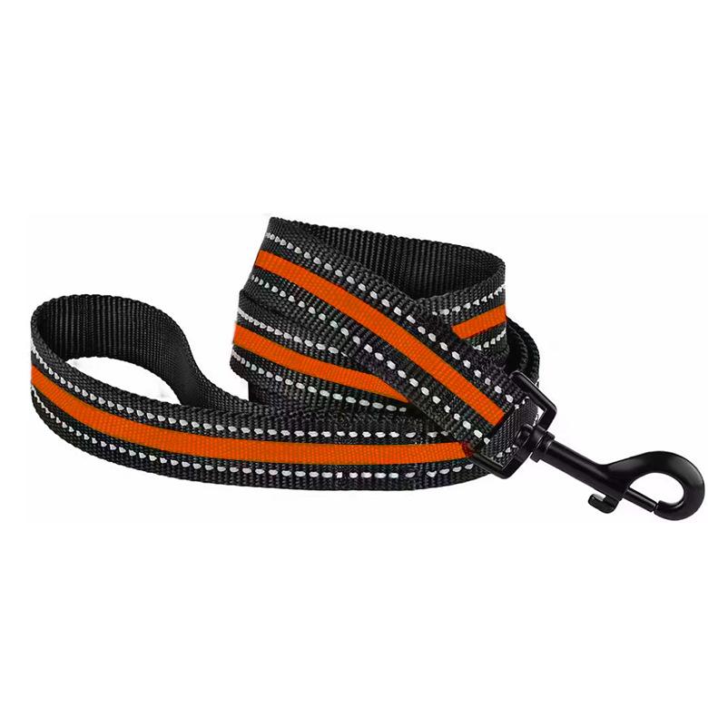 Classic Pet Leash Nylon Webbing Dog Leash Night Reflective Explosion-proof Dog Leashes for Medium and Large Dogs and Cats Outdoor Travel