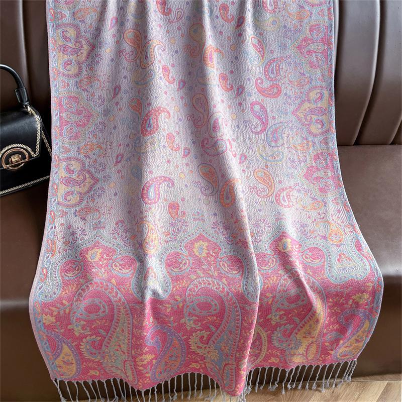 Luxury Embroidery Cashmere Winter Scarves Women Pareo Cape Warm Muslim Modal Hijabs Shawl Chunky Headscarf Ladies Elegant Poncho