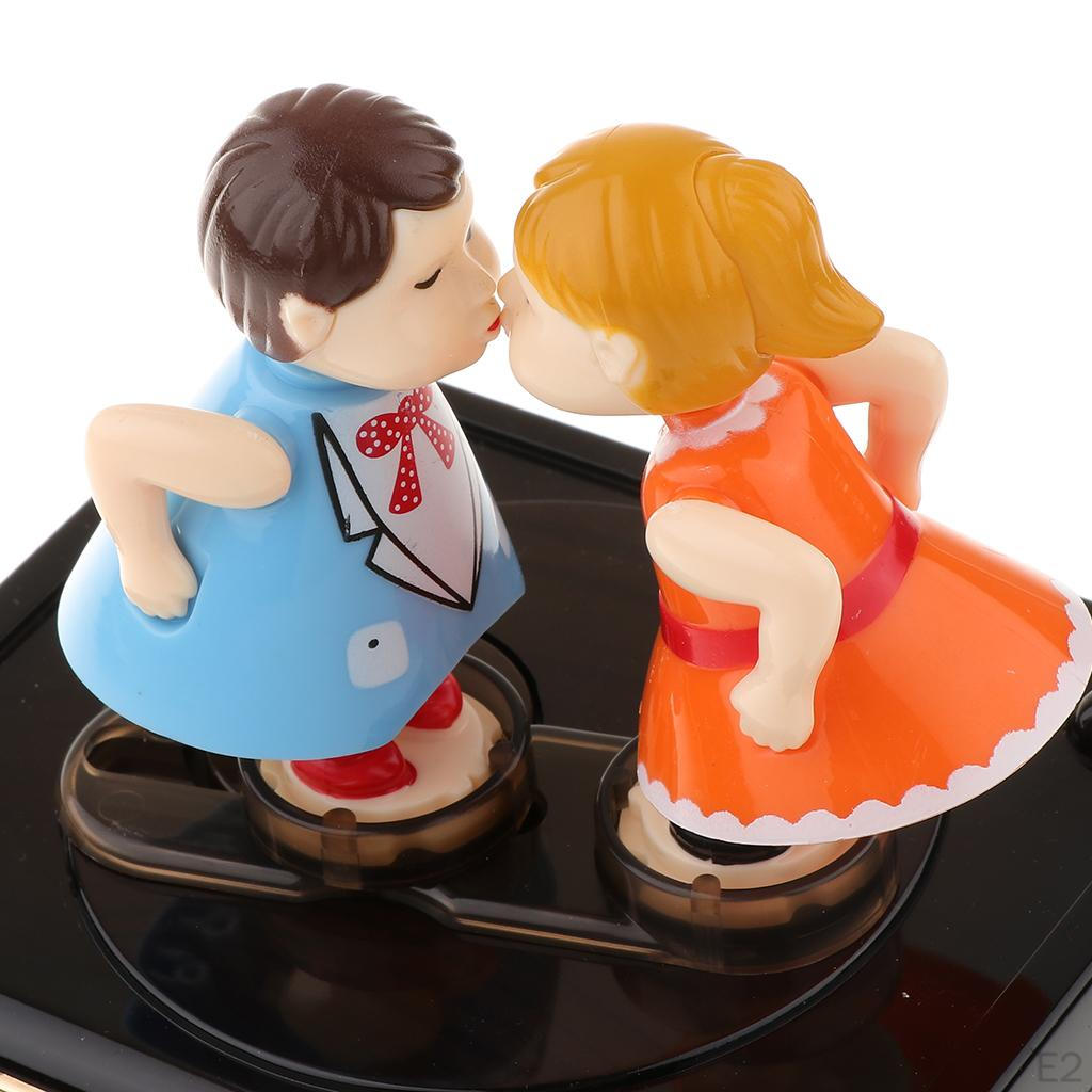 Romantic Couple Model Mechanical Music Box Gift Choosing