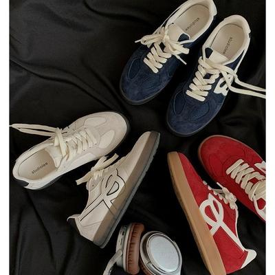 Осень новая кожа ретро дышащие круглый носок шнуровка толстая подошва увеличивающие рост легкие кеды женские