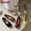 Мода Мода Женские балетки с круглым носком Танцевальная обувь Новинка Лето Весна Женская Обувь с мелким вырезом Женские балетки Обувь слипоны
