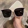 Новая мода большие квадратные солнцезащитные очки женские мужские винтажные брендовые дизайнерские роскошные гвозди солнцезащитные очки для мужчин оттенки женские солнцезащитные очки