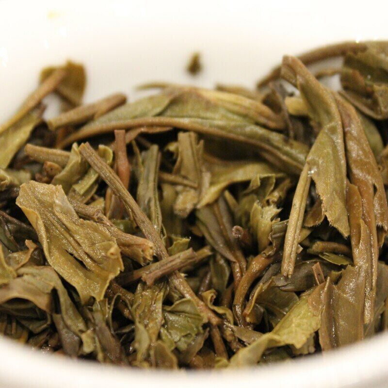 Чай Шен Пуэр 2012 года Haiwan Old Comrade 9928 партия 121 сырой чай пуэр 357г