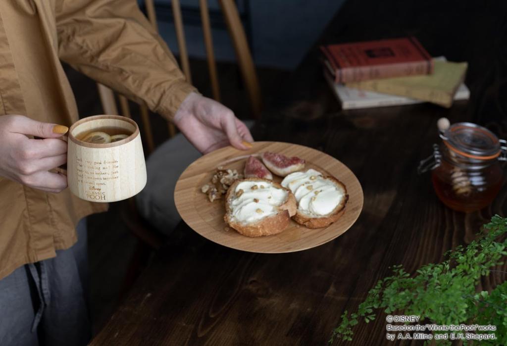 [Set] 2-Piece Set (RIVERET CLASSIC POOH French Mug, 310ml, Bamboo, Dishwasher Safe, RV-207WCP, and Gift Bag with Ribbon)