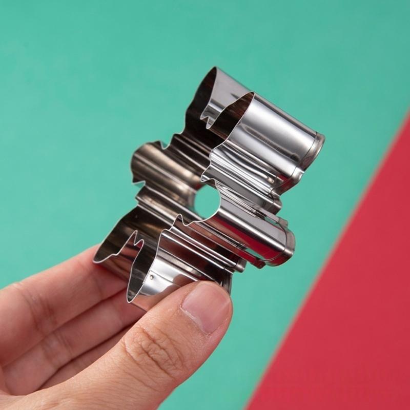 10 Piece Snowflake Cookie Molds Set Durable Nonrust Steel Baking Tool For Christmas New Years Party Treats