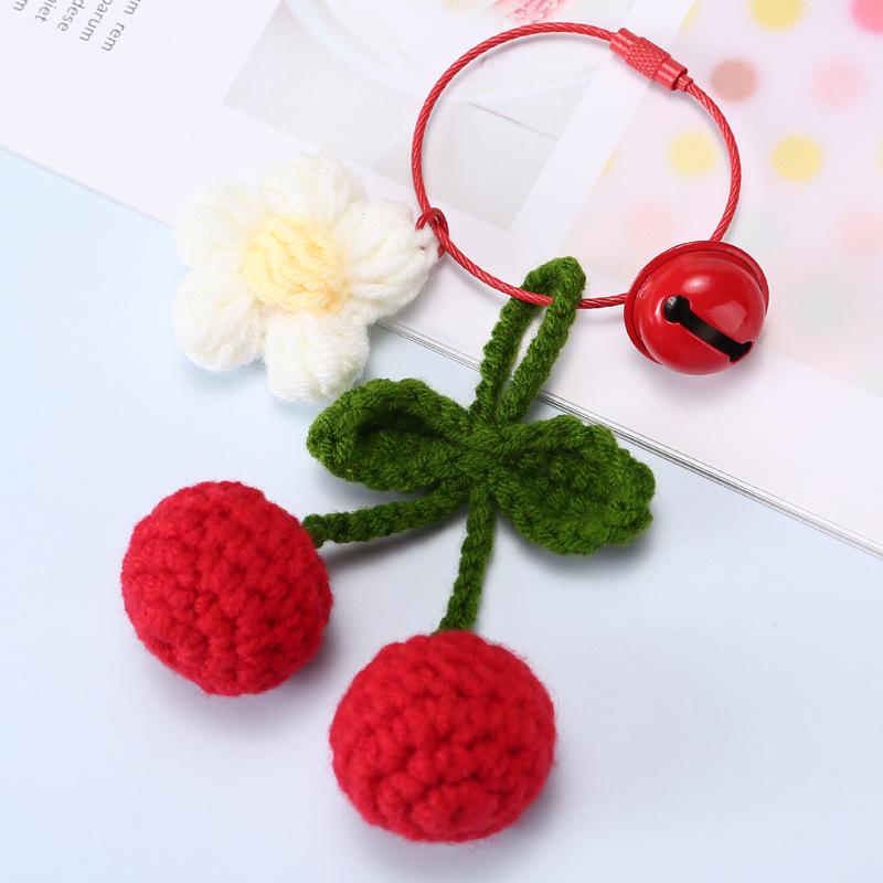 Вишневый брелок-подвеска с крючком в подарочной коробке с сумкой - Аксессуары для одежды