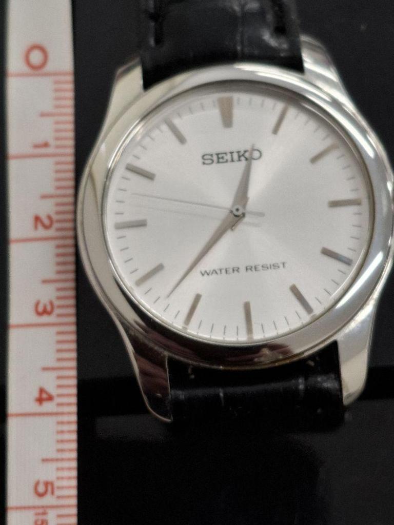 [USED] SEIKO Analogue Watch, Waterproof, Silver