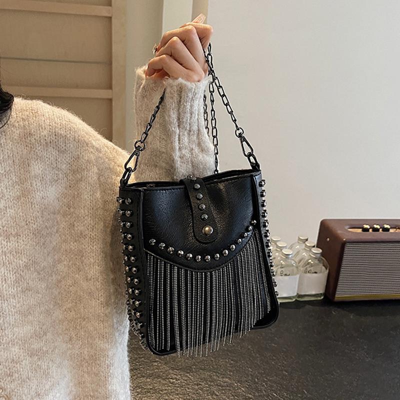 Мини сумки кроссбоди в панк-стиле Женские заклепки и кисточки Ретро сумки Маленькие сумки-мессенджеры Модные винтажные пакеты CLE
