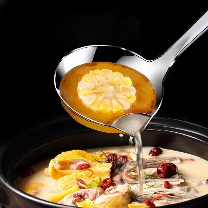 Stainless Steel Colander Spoon Soup Colander Kitchen Gravy Oil Soup Fat Separator Ladles Skimmer Spoon Soup Colander