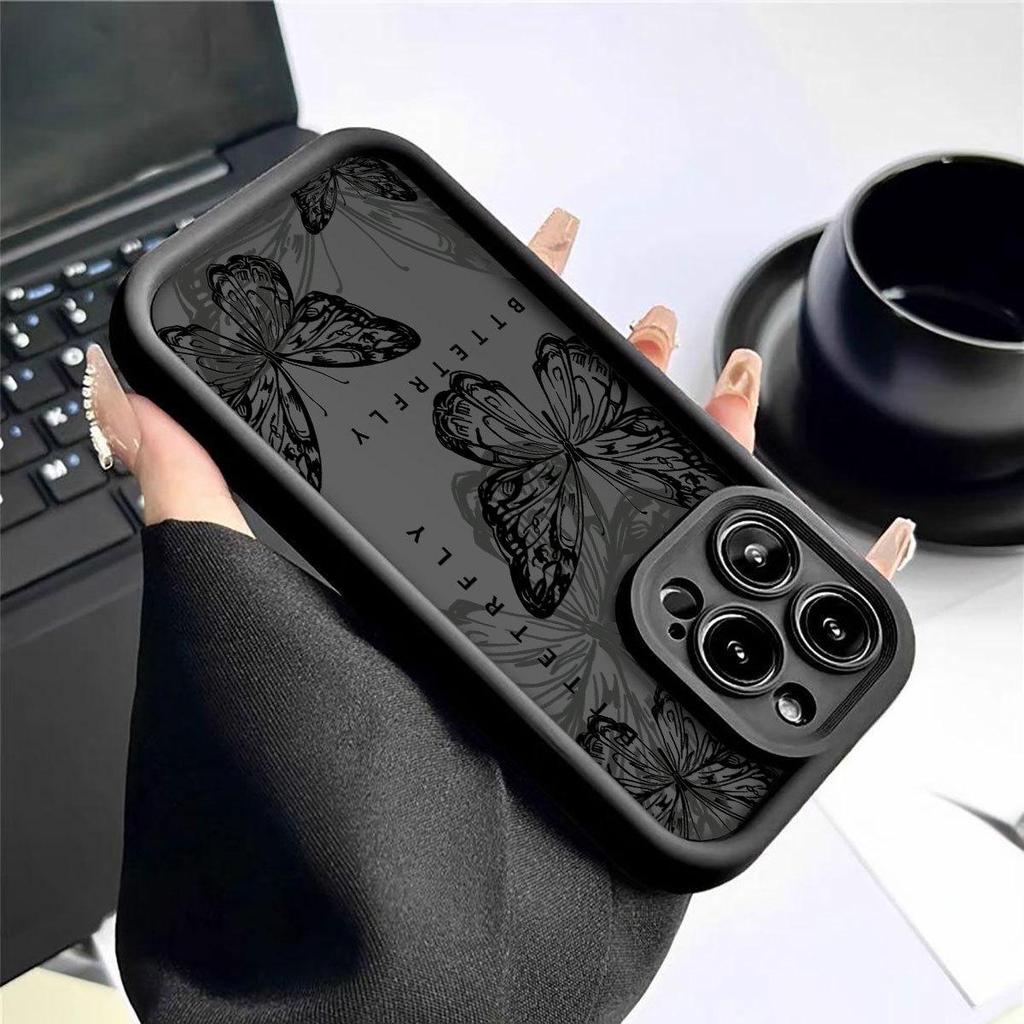 Черный Чехол-Грув с Бабочкой для iPhone 14/15/16/17 Pro Max