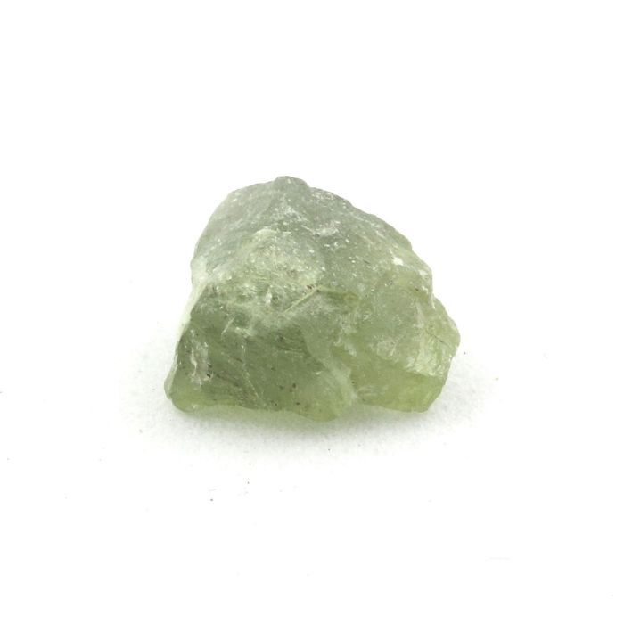 Pierres et Minéraux. Peridot. 2.70 ct. Almklovdalen, Vanylven, Norvège.