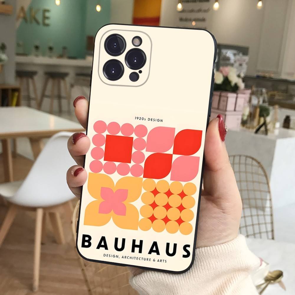 Game L-Life I-Is S-Strange For IPhone 17 16 15 14 13 12 Mini 11 Pro Max Plus Soft Silicone Phone Cover