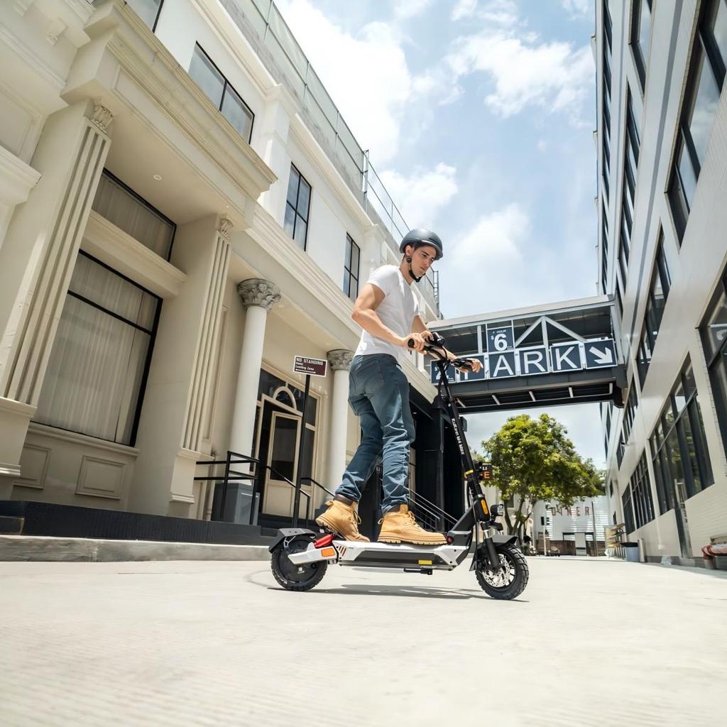 Складной электрический самокат Kukirin M4 Max, 10-дюймовые колеса, двигатель 800 Вт, аккумулятор 48 В 18 Ач, максимальный запас хода 64 км, максимальная скорость 45 км/ч