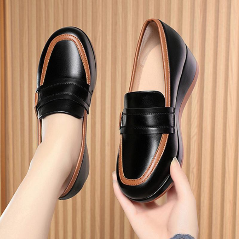 Весенне-летние нескользящие туфли на танкетке, легкие и удобные, повседневные кожаные туфли для мам, рабочая обувь